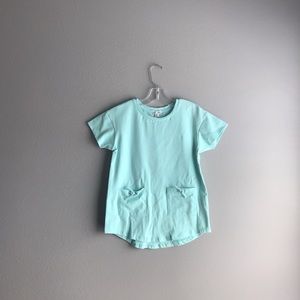 Turquoise girls top.